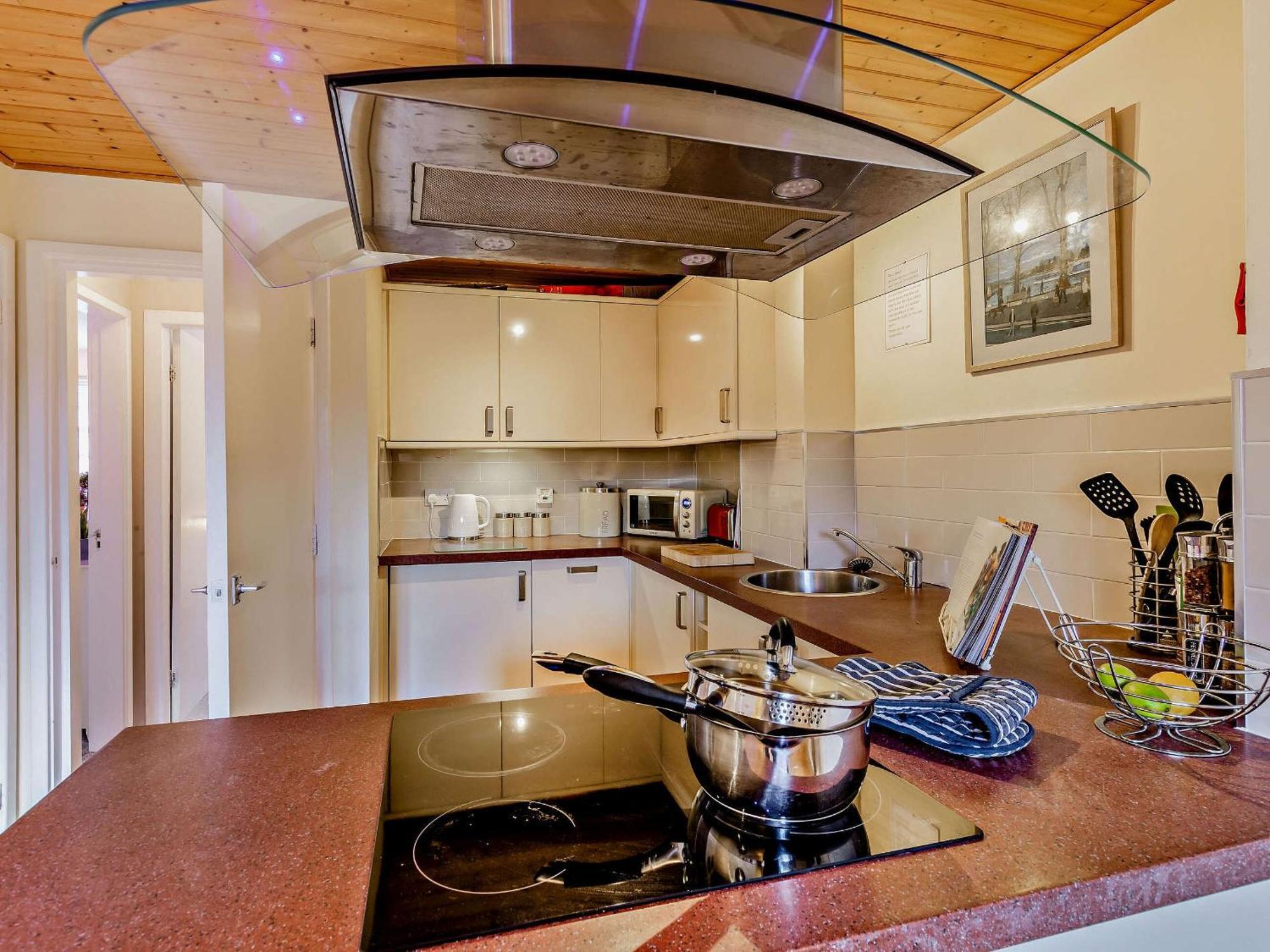 Strawberries And Cream Holiday home Bowness-on-Windermere